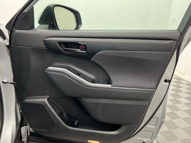 2024 Toyota Highlander LE AWD