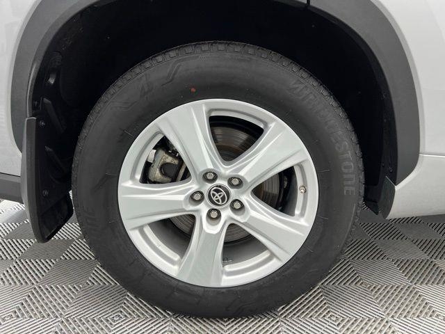 2024 Toyota Highlander LE AWD