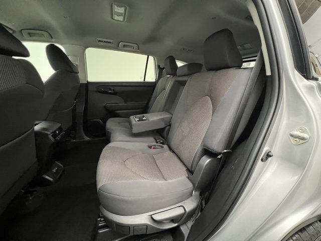 2024 Toyota Highlander LE AWD