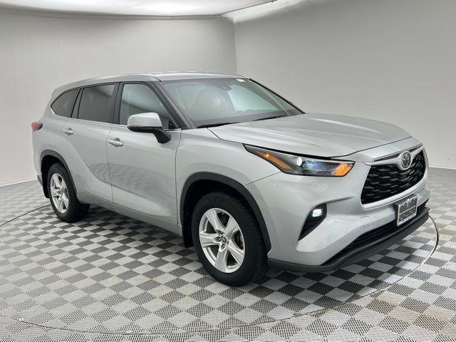 2024 Toyota Highlander LE AWD