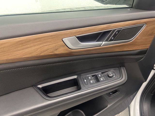 2024 Volkswagen Atlas 2.0T SE AWD