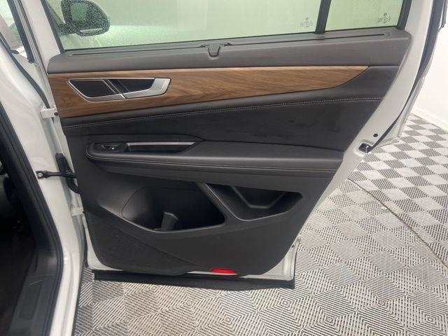 2024 Volkswagen Atlas 2.0T SE AWD