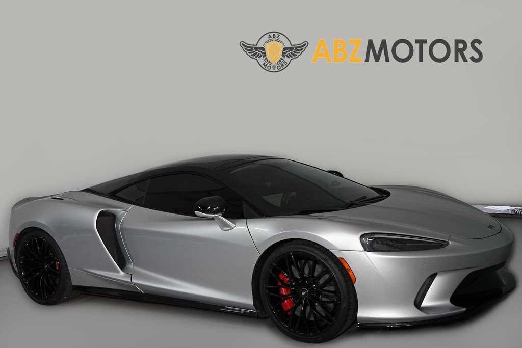 2022 McLaren GT
