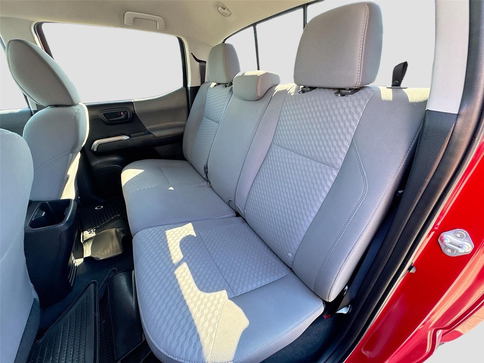 2022 Toyota Tacoma SR5 RWD