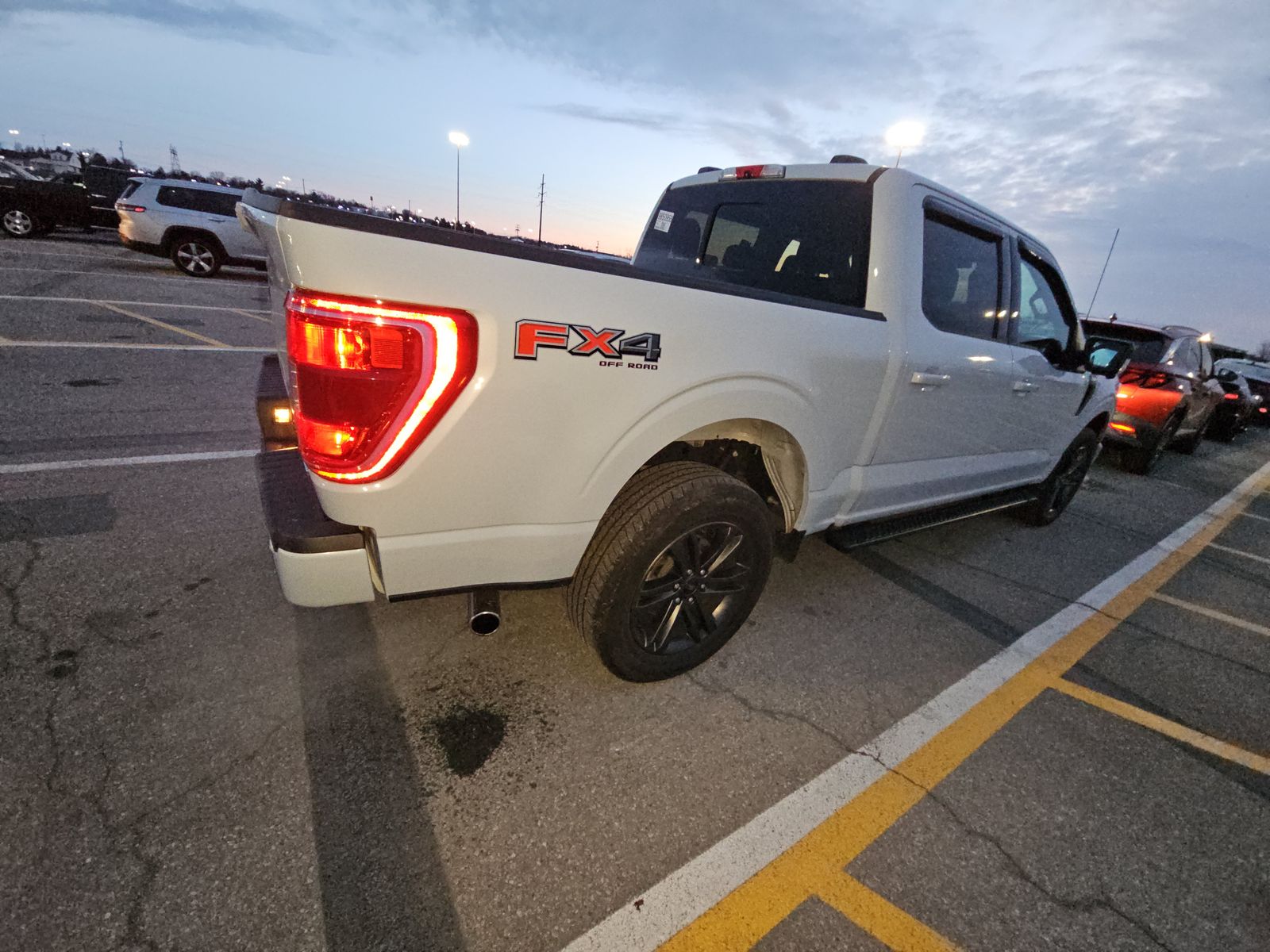2022 Ford F-150 XLT AWD
