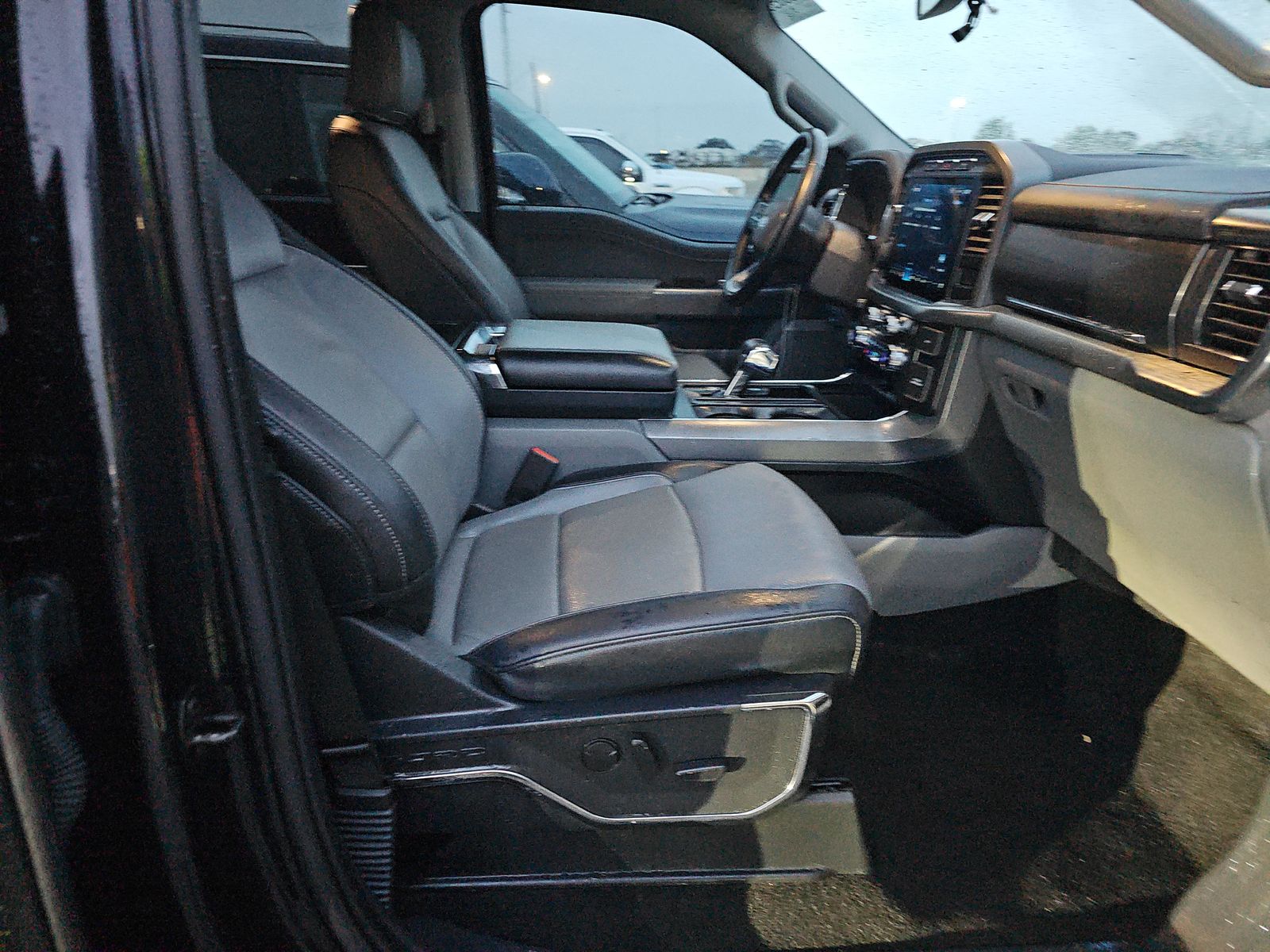 2022 Ford F-150 Lariat AWD