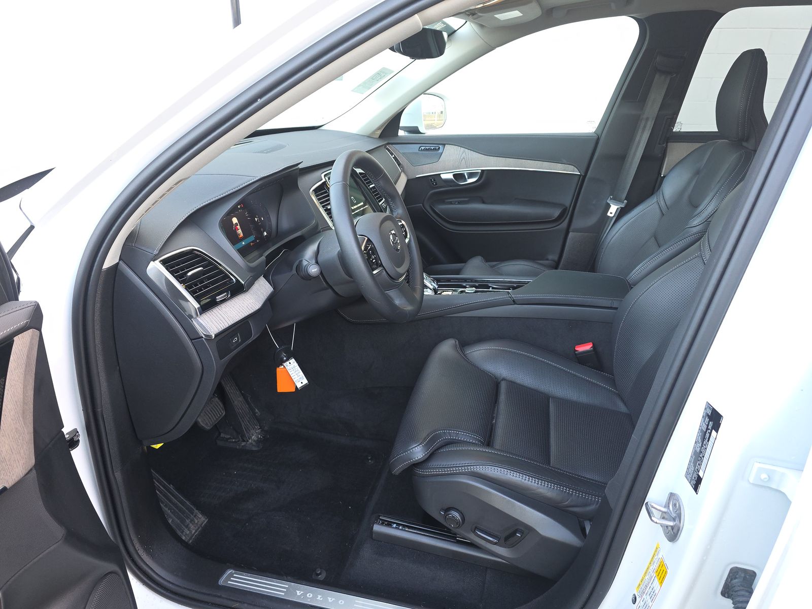 2024 Volvo XC90 B6 Ultimate AWD