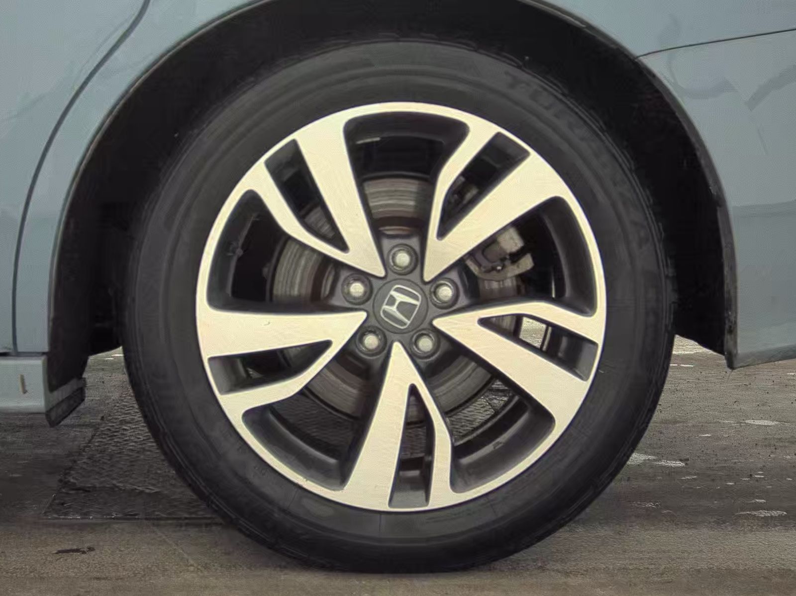 2023 Honda Odyssey Touring FWD