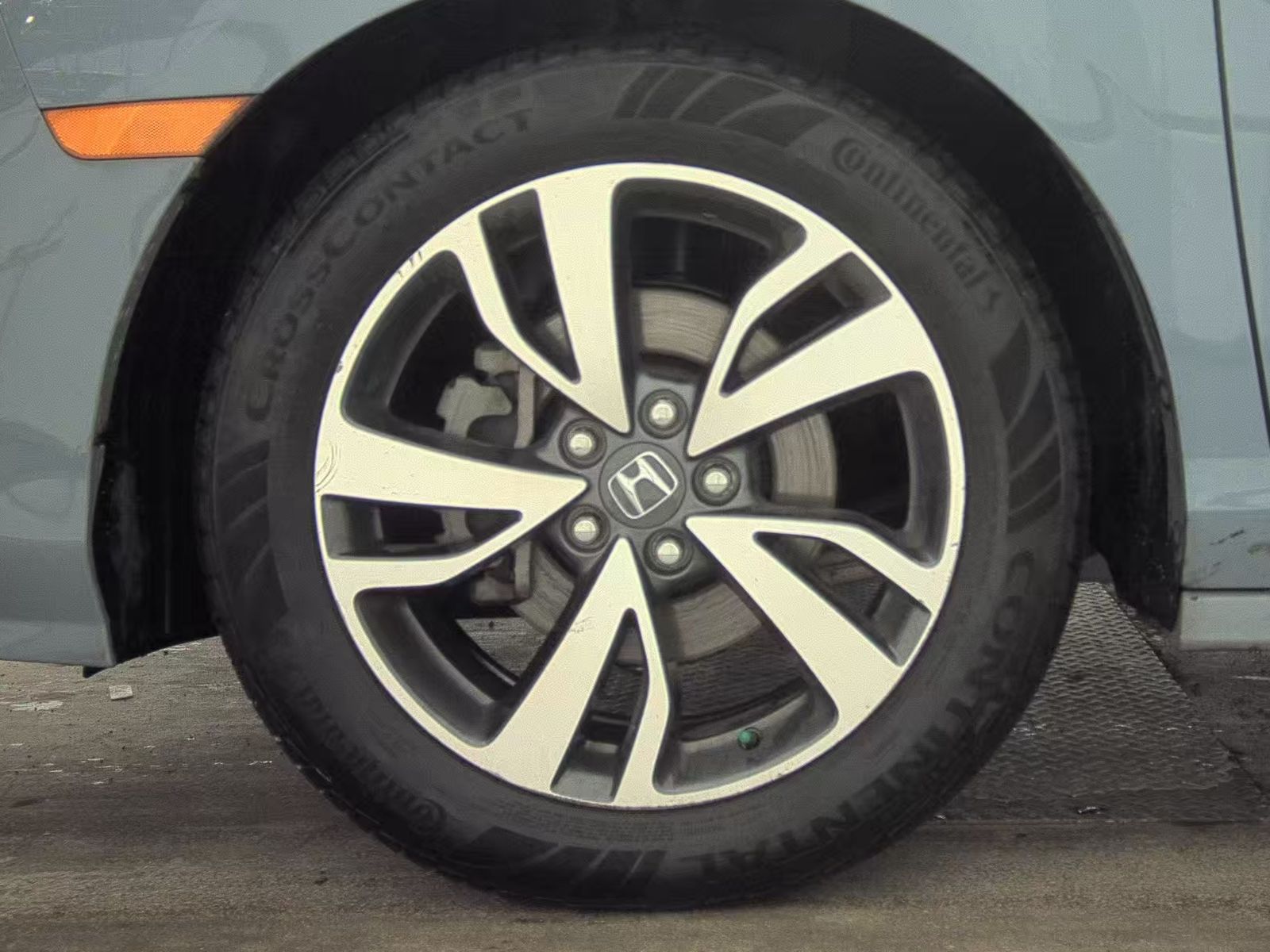 2023 Honda Odyssey Touring FWD