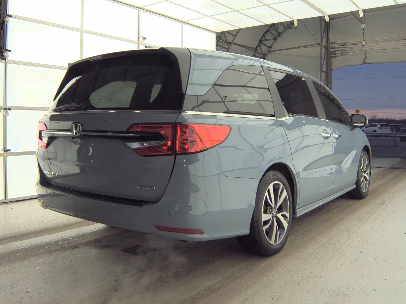 2023 Honda Odyssey Touring FWD