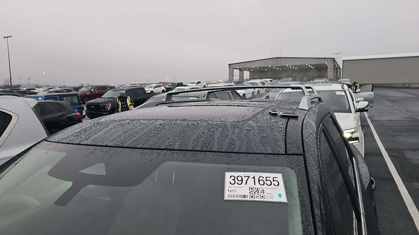 2024 Nissan Pathfinder Platinum FWD