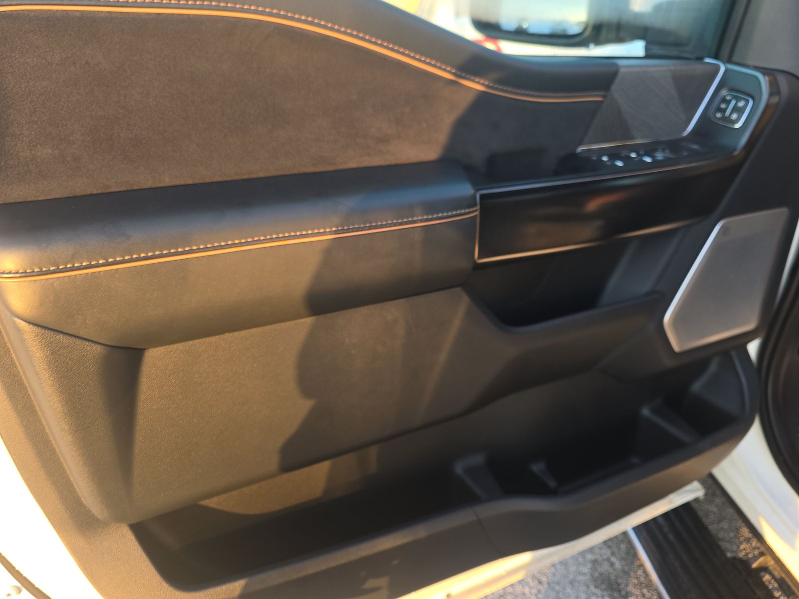 2022 Ford F-150 Platinum AWD