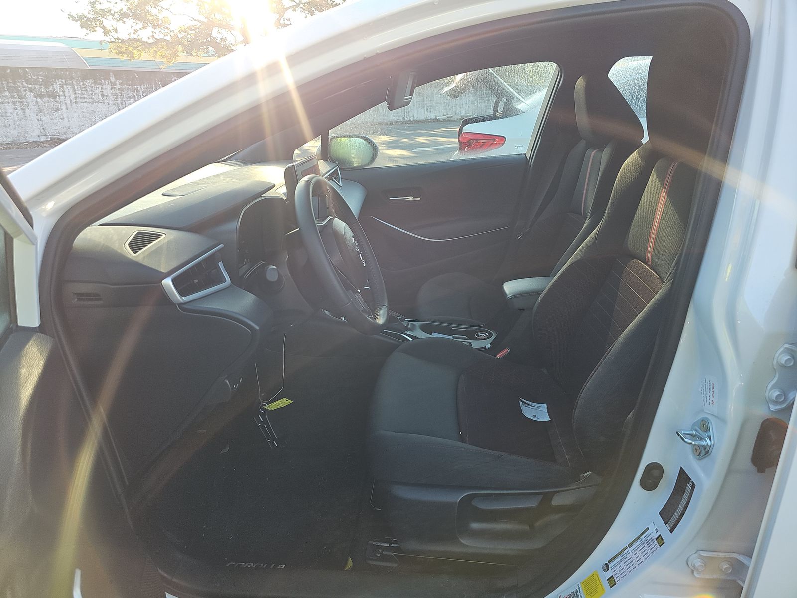 2025 Toyota Corolla SE FWD