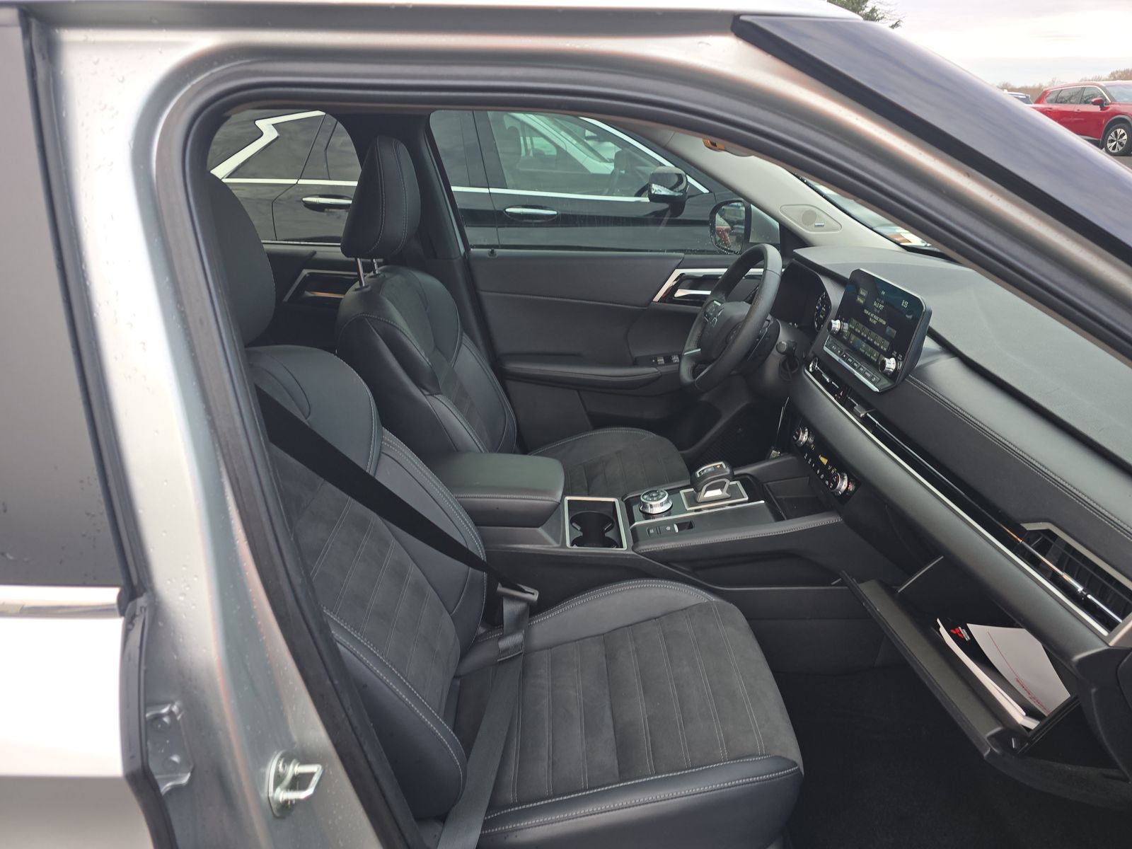 2024 Mitsubishi Outlander SE AWD