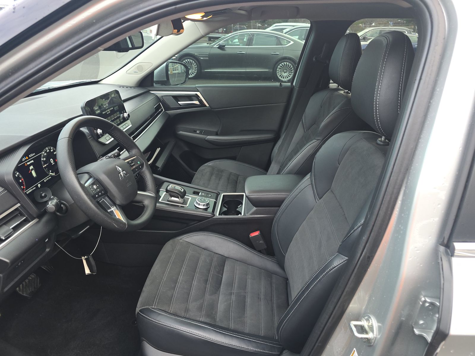 2024 Mitsubishi Outlander SE AWD