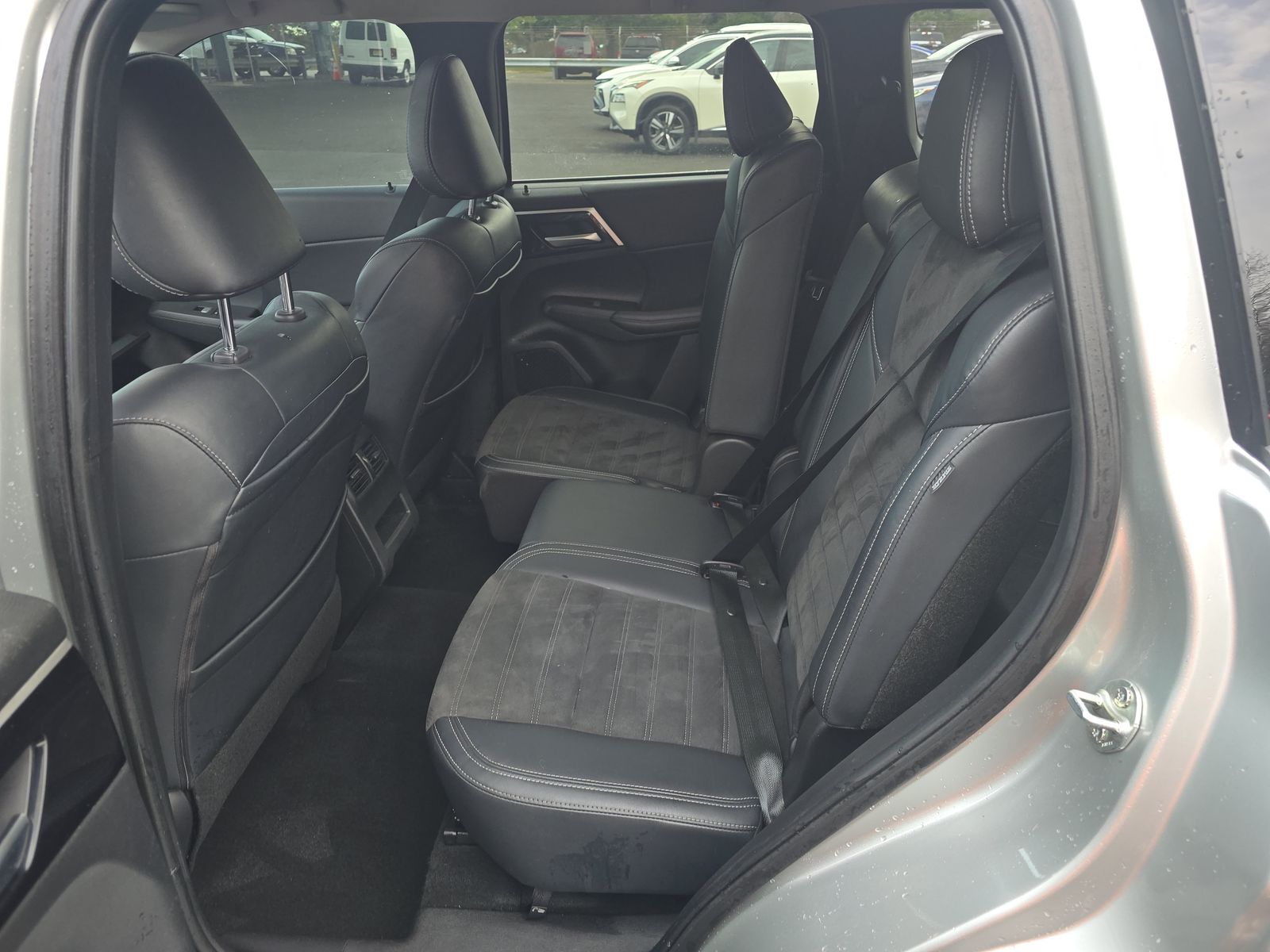 2024 Mitsubishi Outlander SE AWD