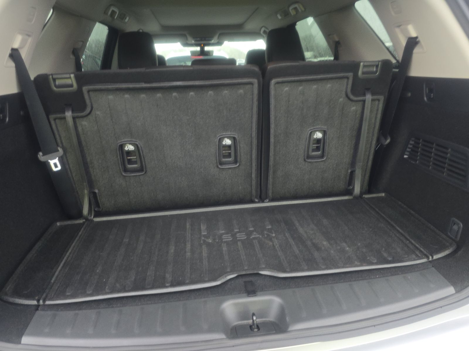 2024 Nissan Pathfinder Platinum FWD