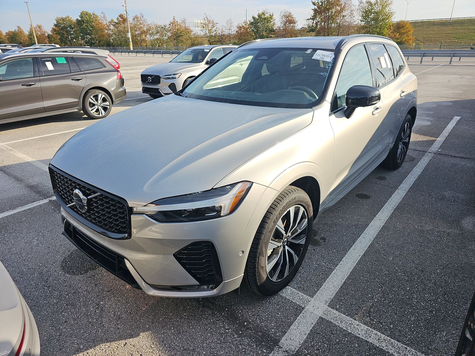 2025 Volvo XC60 B5 Plus AWD