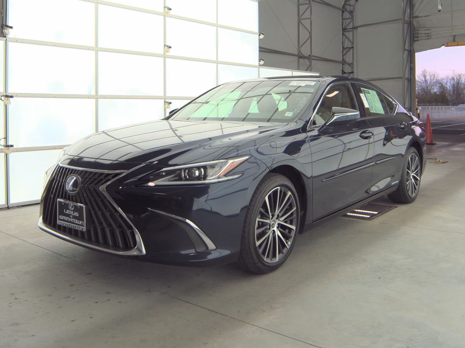 2022 Lexus ES ES 300h FWD