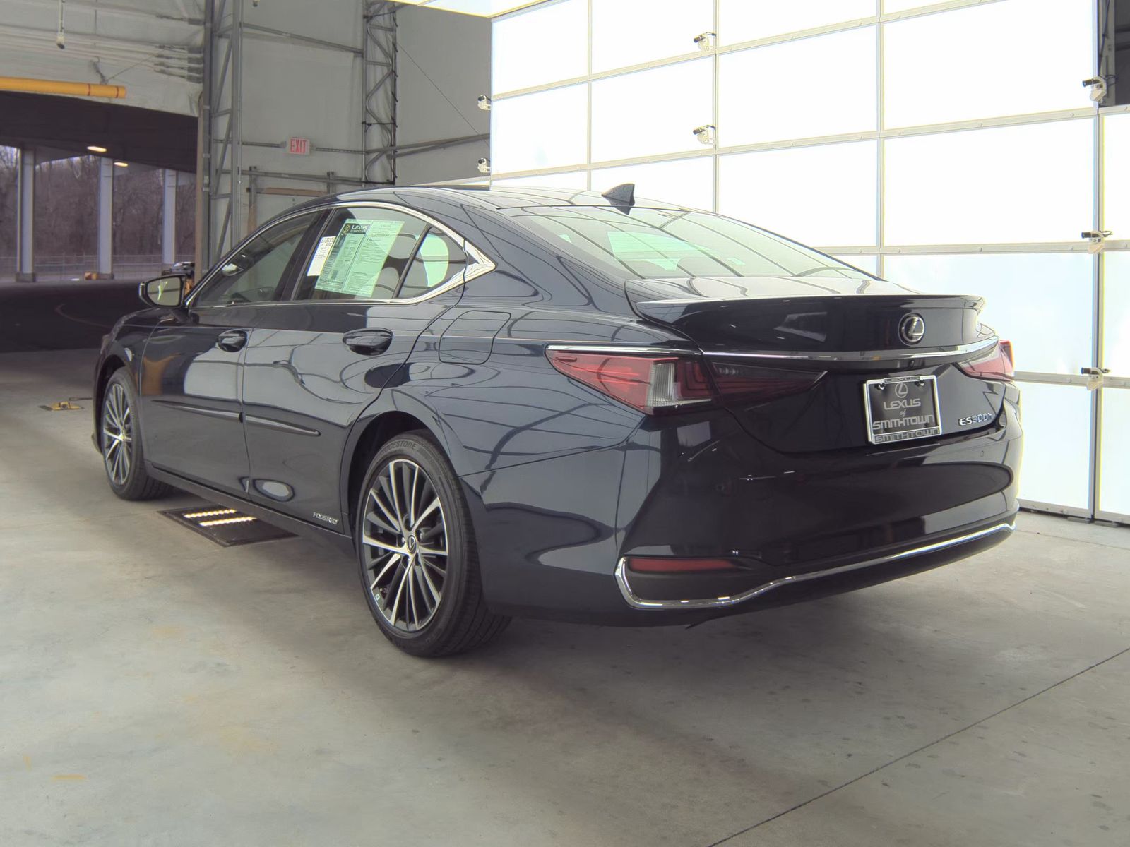 2022 Lexus ES ES 300h FWD