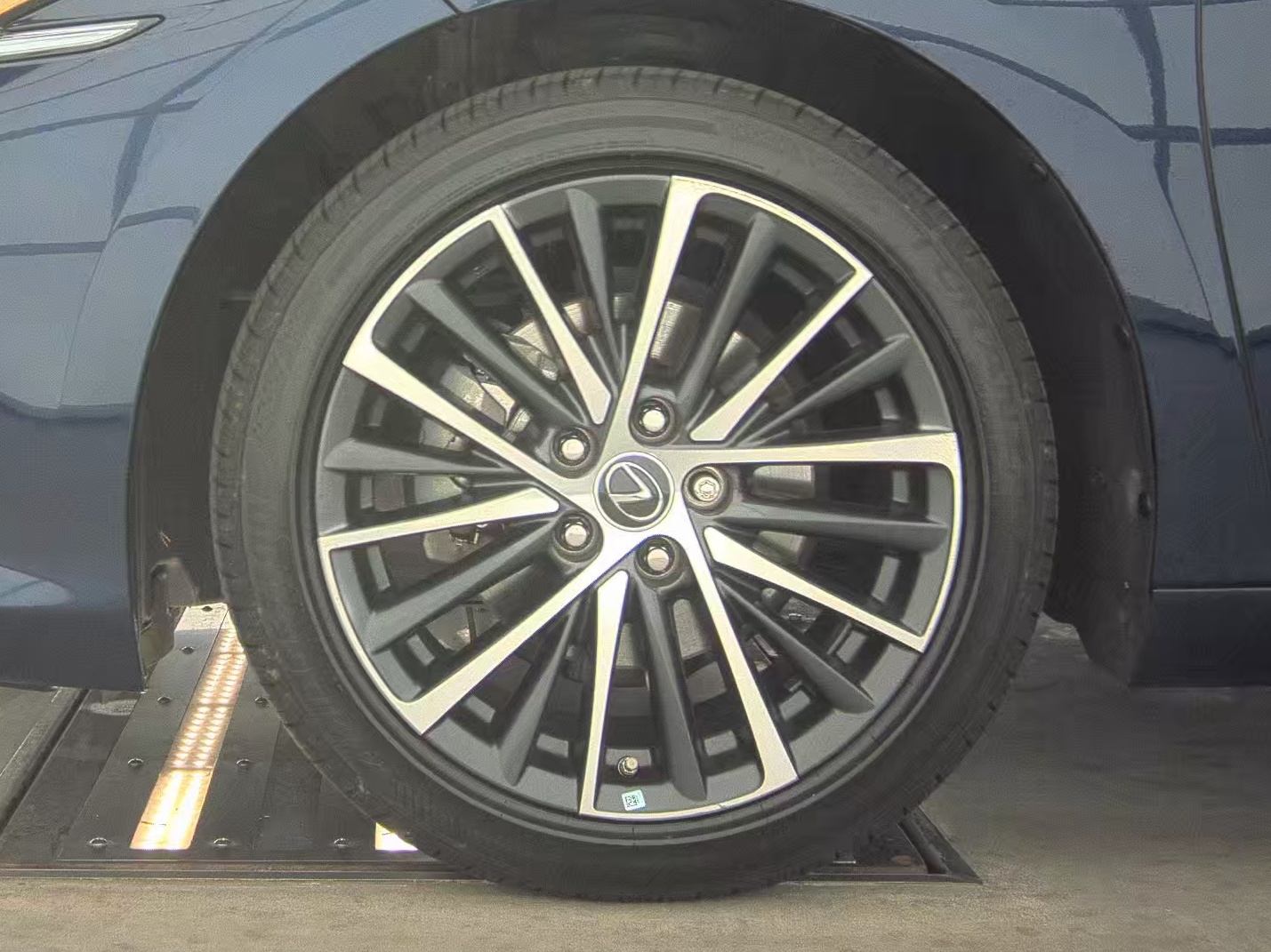 2022 Lexus ES ES 300h FWD