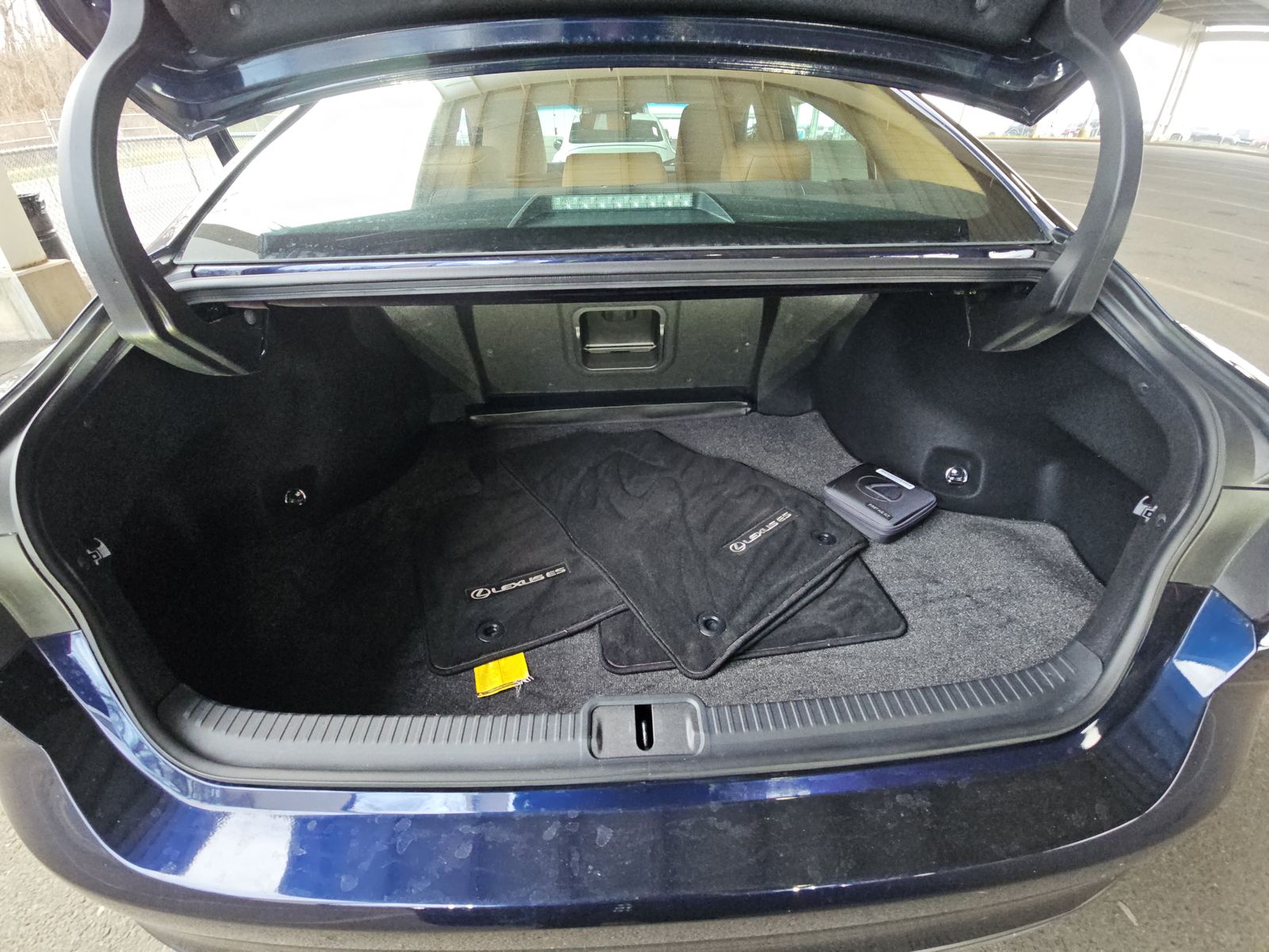 2022 Lexus ES ES 300h FWD