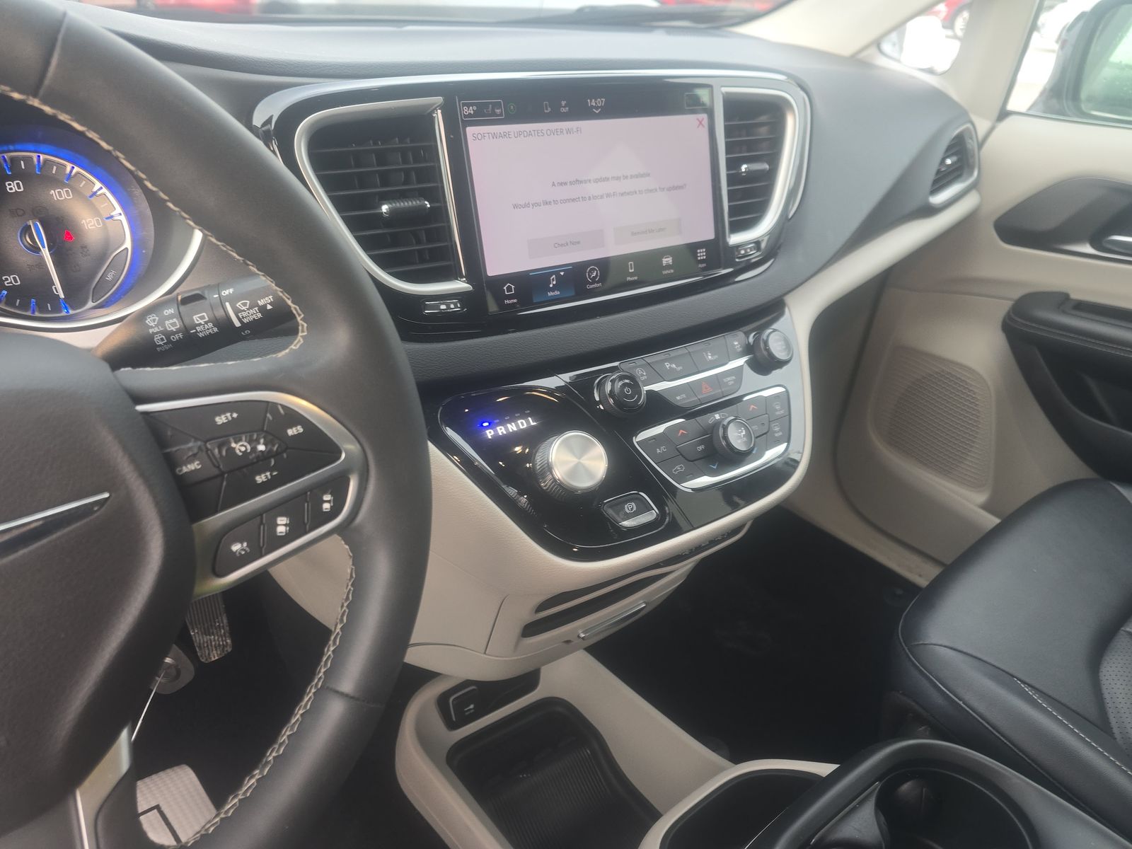 2024 Chrysler Pacifica Touring L FWD