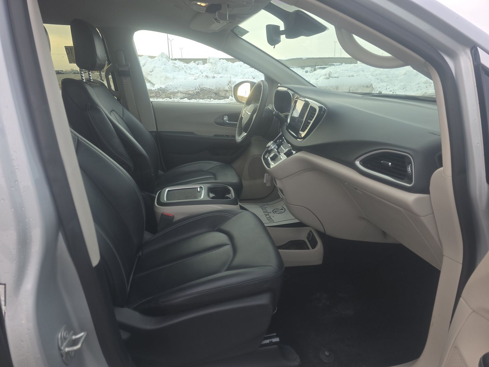 2024 Chrysler Pacifica Touring L FWD