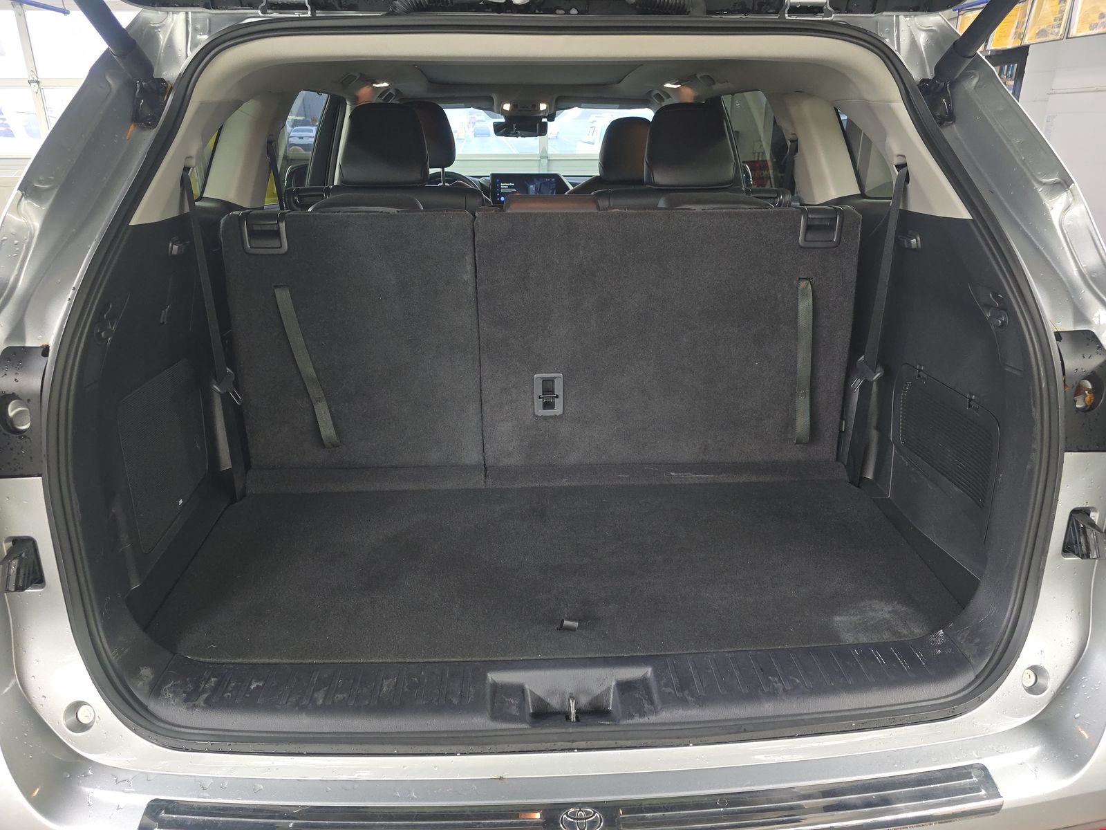 2024 Toyota Highlander Platinum FWD