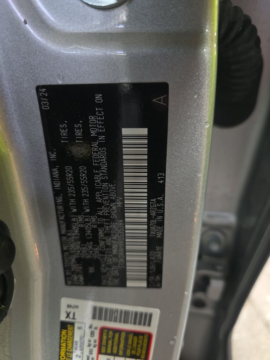 2024 Toyota Highlander Platinum FWD