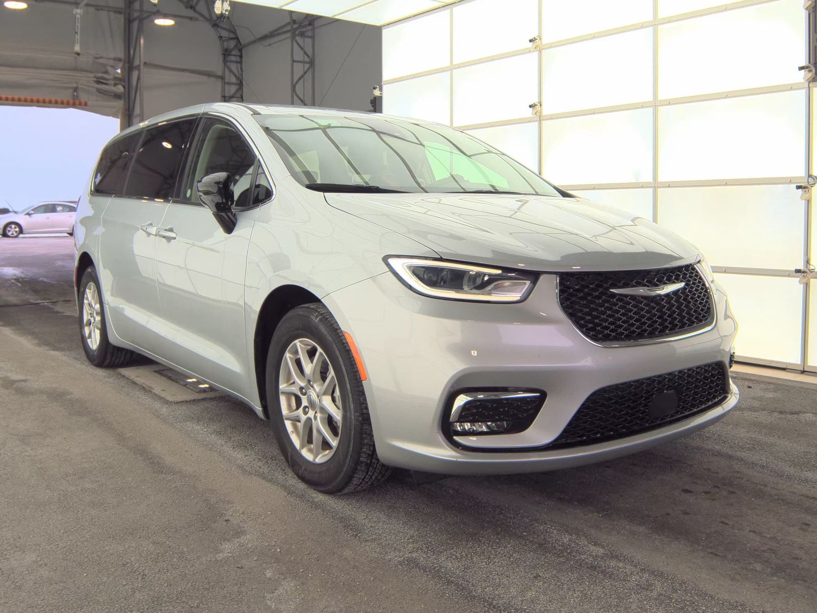 2024 Chrysler Pacifica Touring L FWD