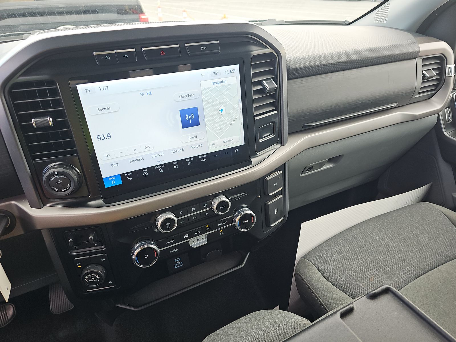 2024 Ford F-150 XLT AWD