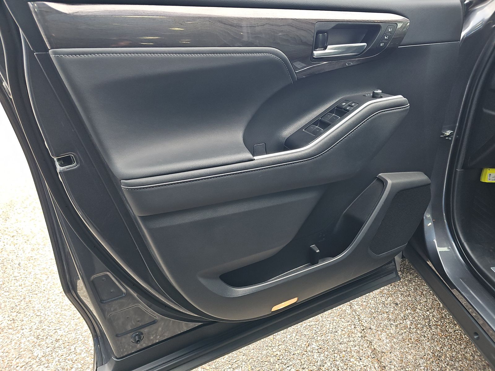 2023 Toyota Highlander Limited FWD