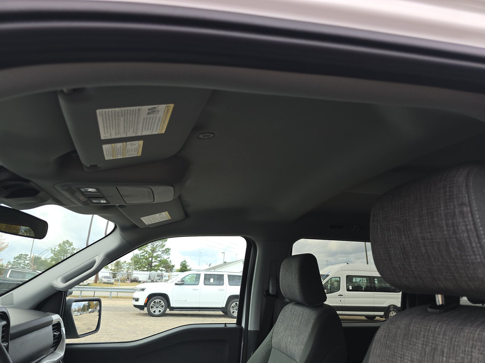 2023 Ford F-150 XLT RWD