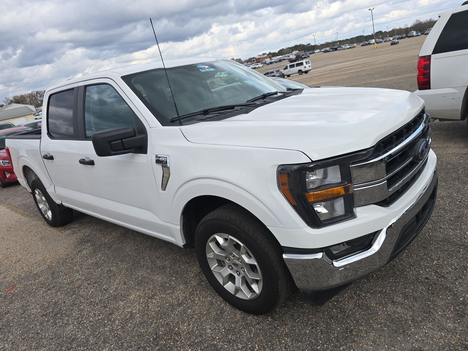 2023 Ford F-150 XLT RWD