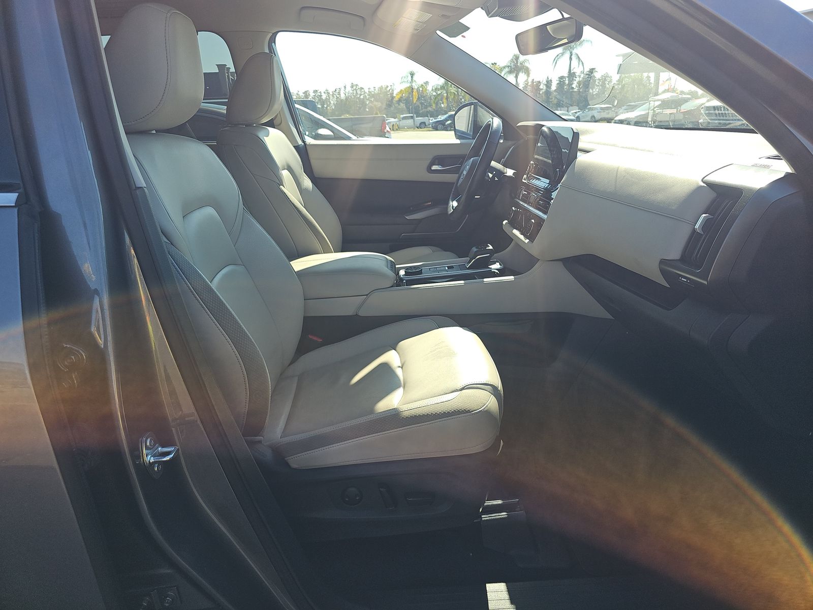 2024 Nissan Pathfinder SL AWD