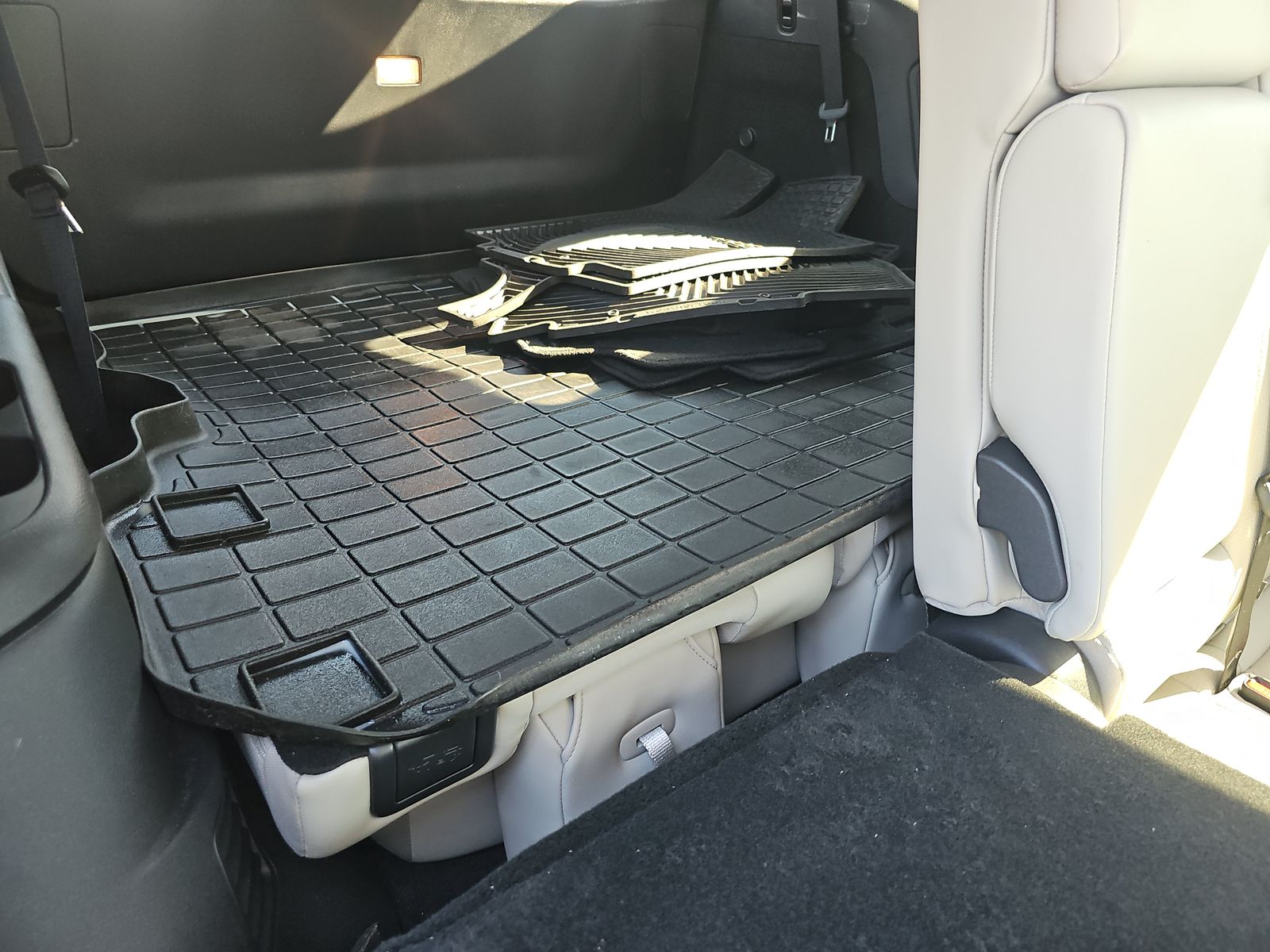 2024 Nissan Pathfinder SL AWD