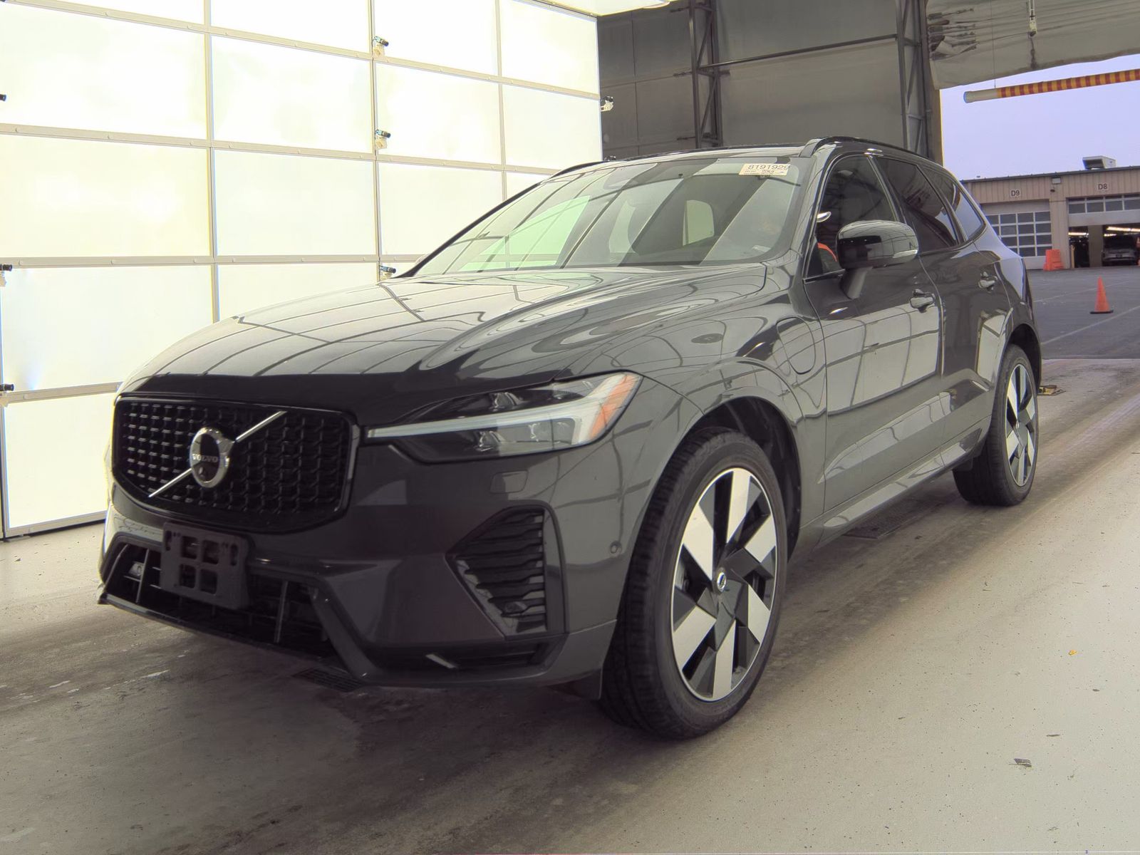 2024 Volvo XC60 Recharge T8 Plus AWD