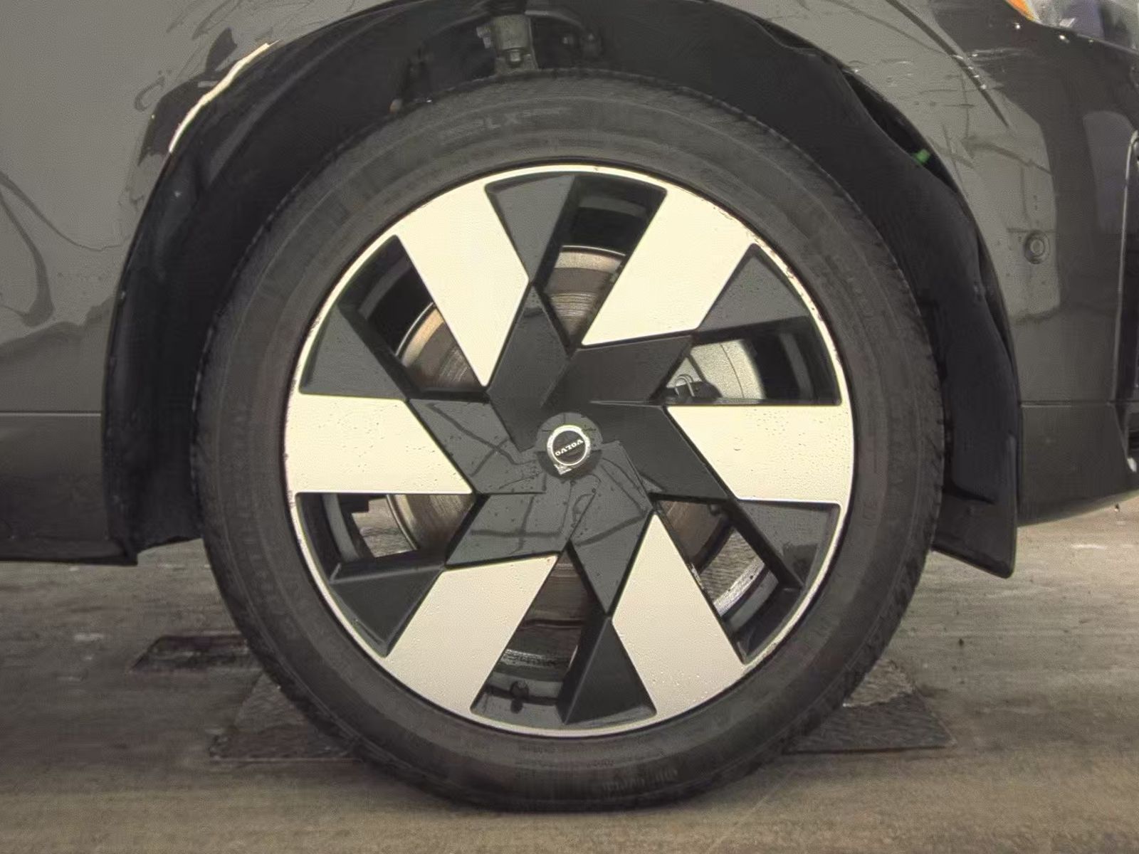 2024 Volvo XC60 Recharge T8 Plus AWD