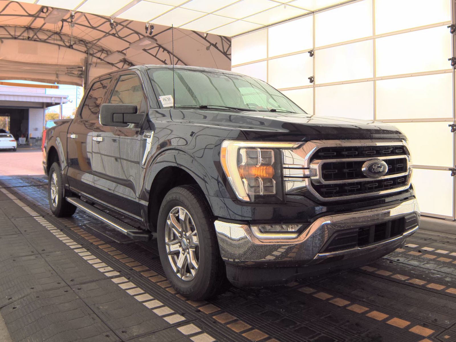 2022 Ford F-150 XLT RWD