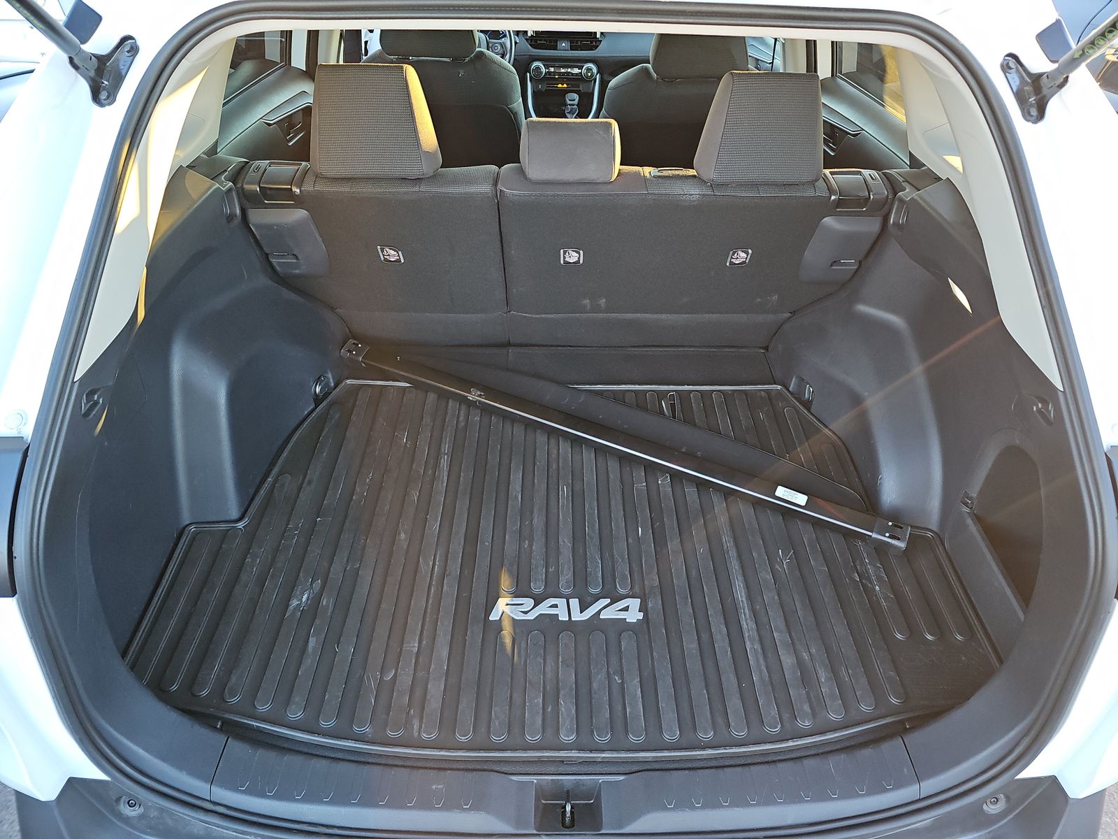 2024 Toyota RAV4 Hybrid LE AWD