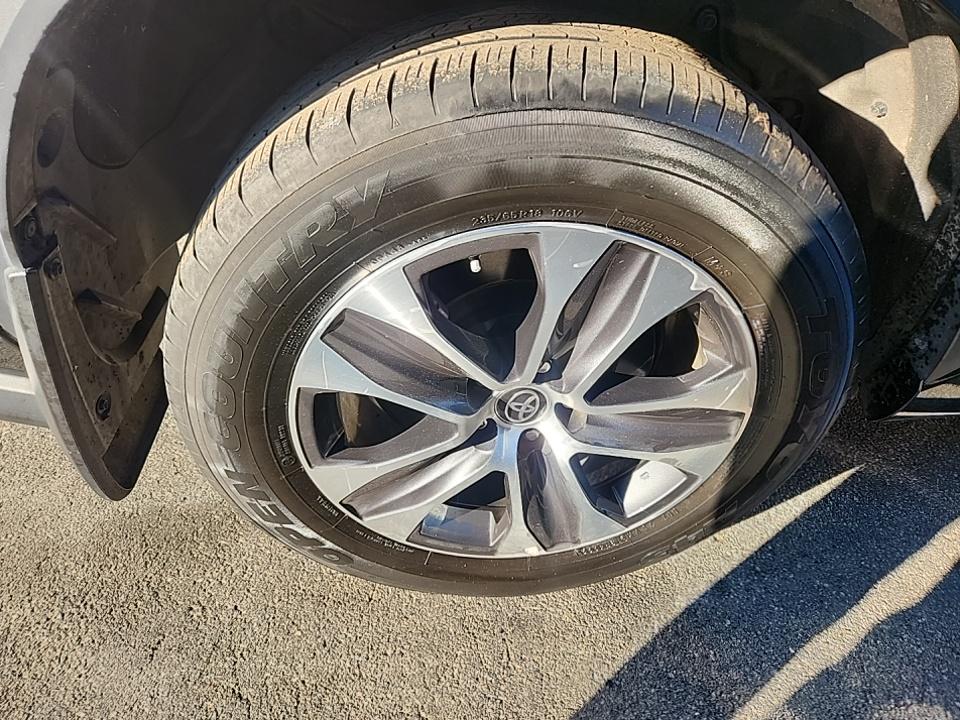 2023 Toyota Highlander XLE AWD