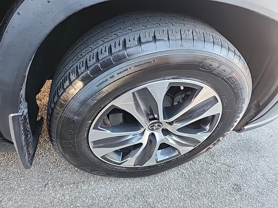 2023 Toyota Highlander XLE AWD