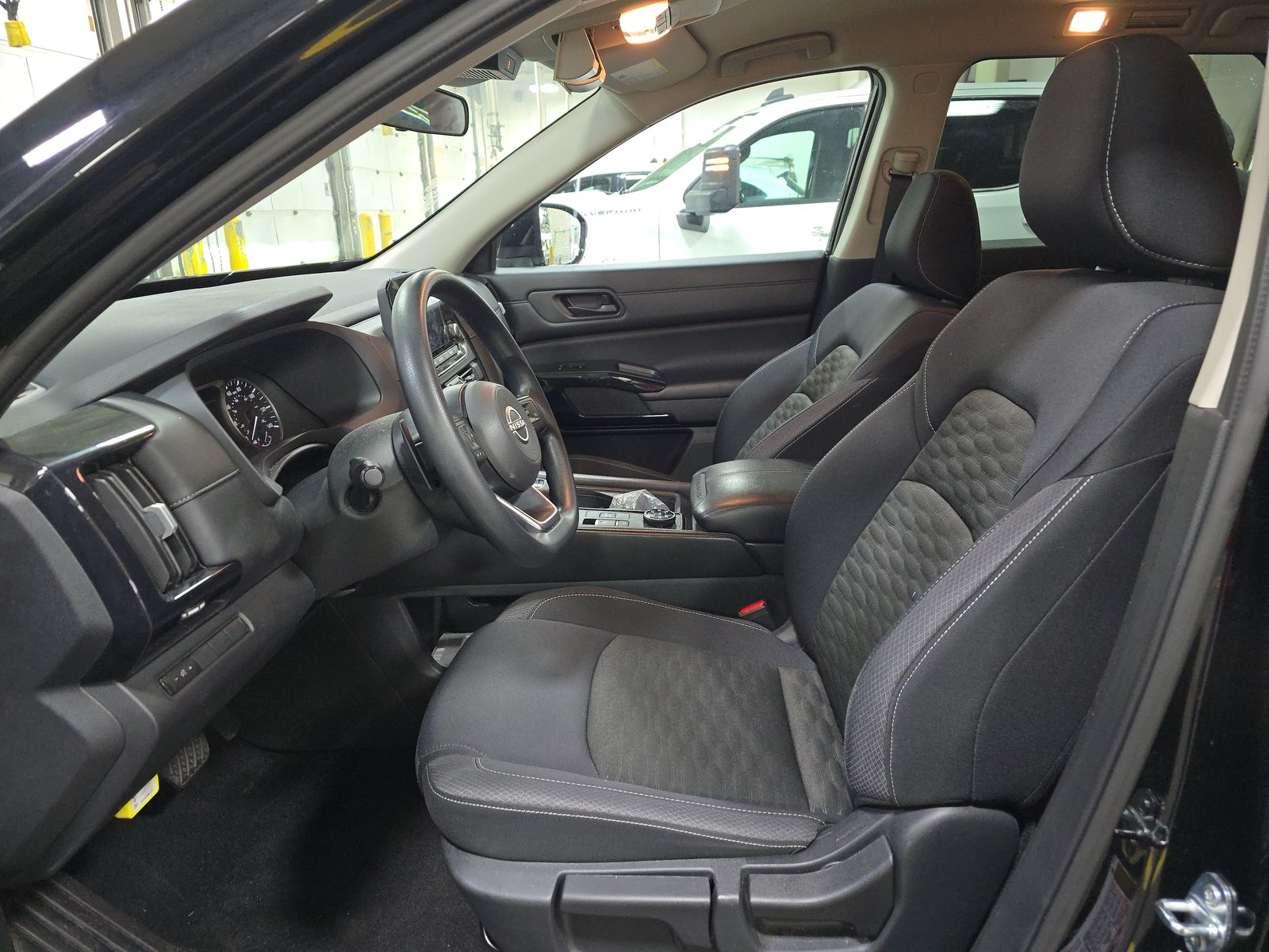 2024 Nissan Pathfinder S AWD