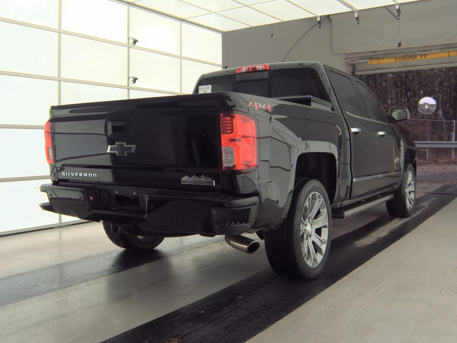 2018 Chevrolet Silverado 1500 High Country AWD