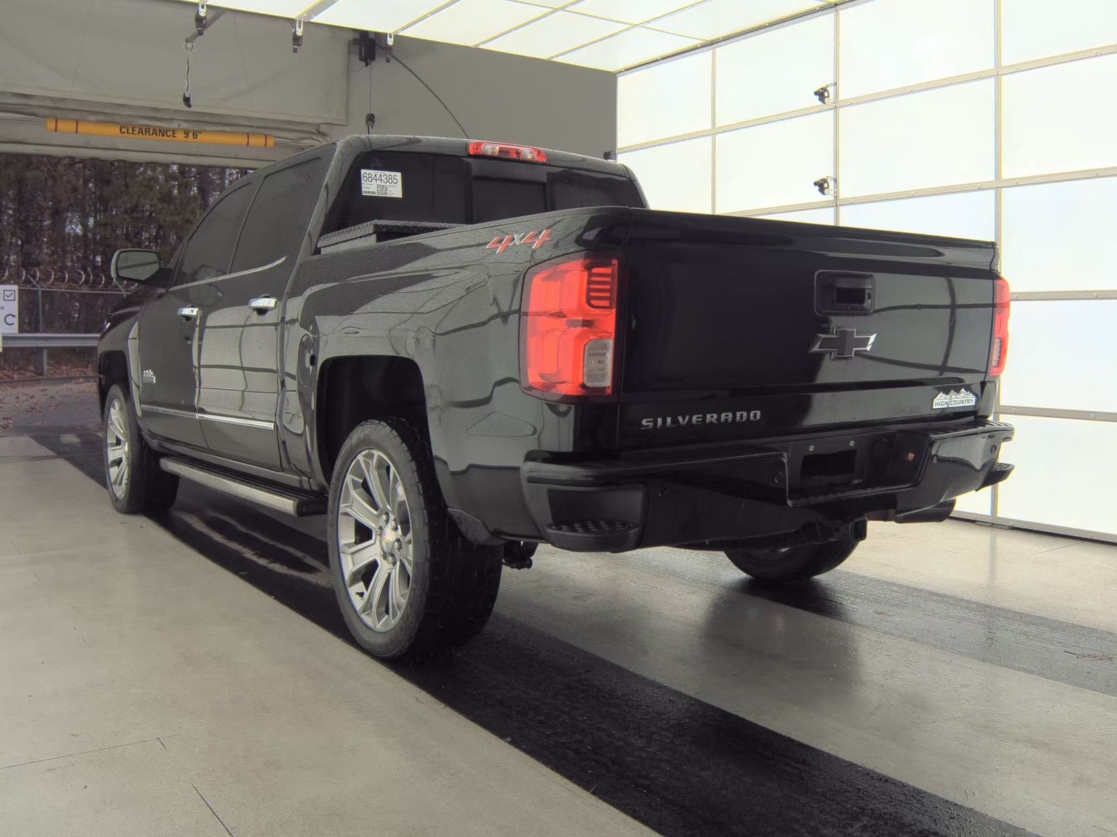 2018 Chevrolet Silverado 1500 High Country AWD