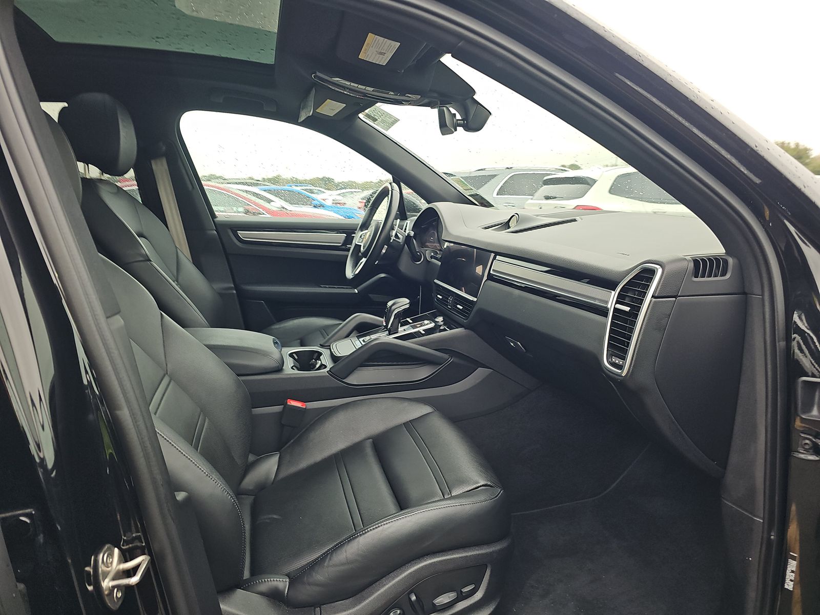 2023 Porsche Cayenne Platinum Edition AWD