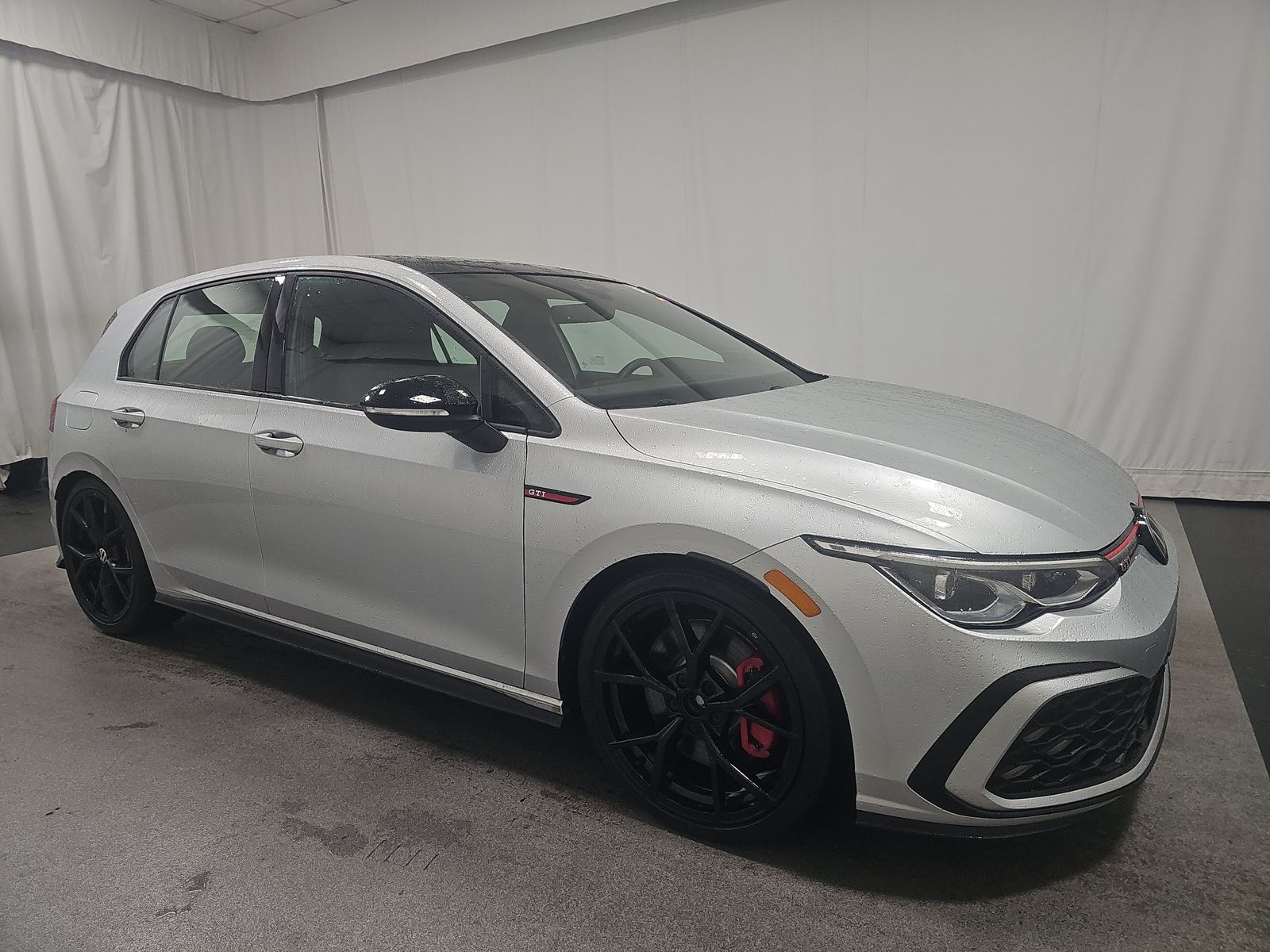 2024 Volkswagen Golf GTI 2.0T 380 SE FWD