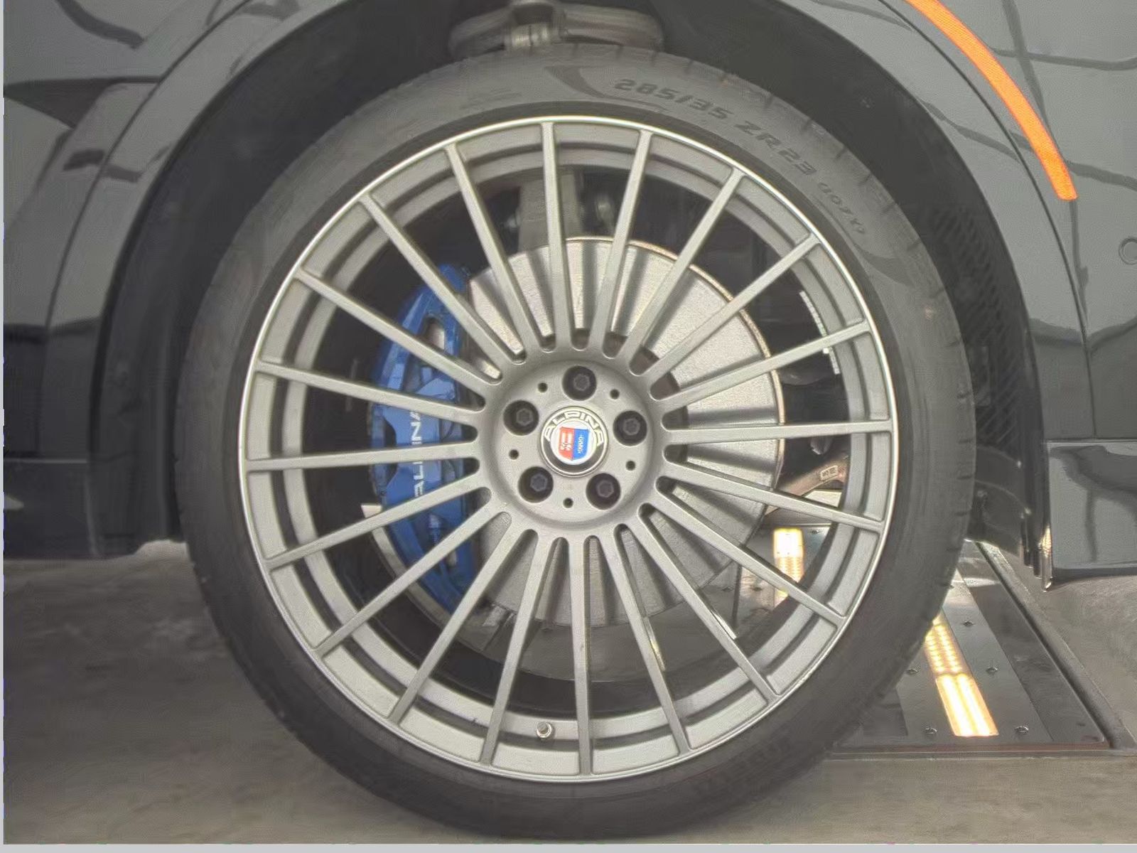 2023 BMW X7 ALPINA XB7 AWD