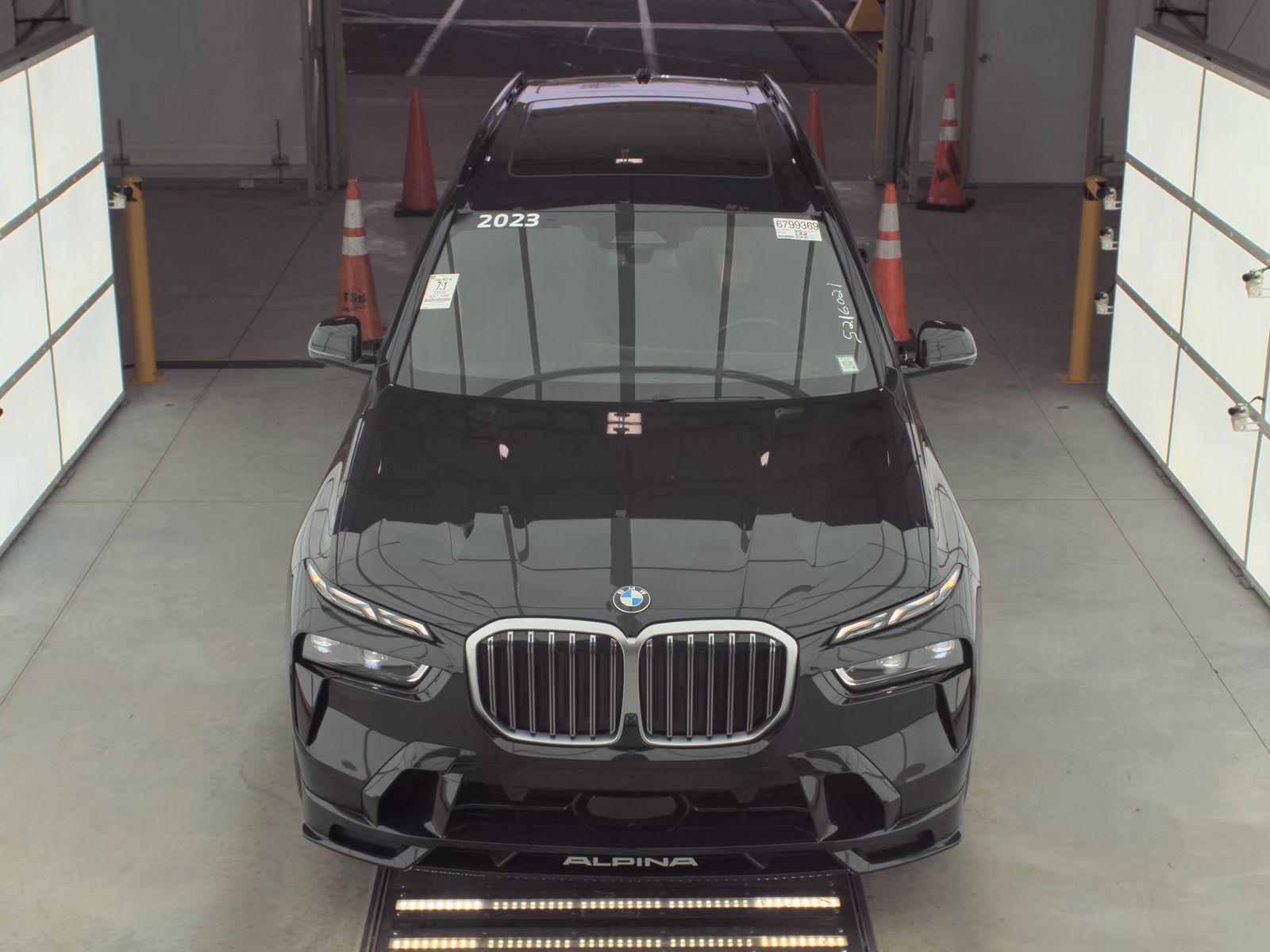 2023 BMW X7 ALPINA XB7 AWD